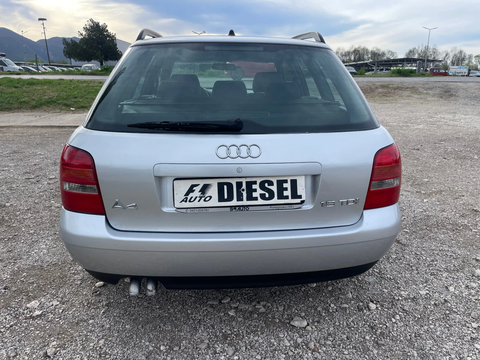 Audi A4 1.9TDI-116-ITALIA - изображение 9