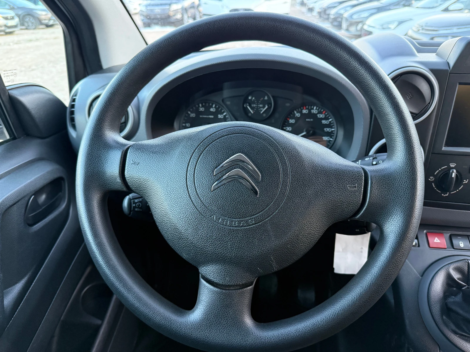 Citroen Berlingo 1.6HDI/NAV/PDC/SERVICE BOOK/EURO6 | Mobile.bg   11