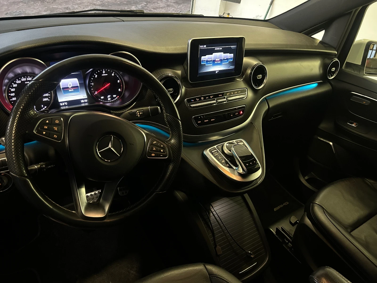 Mercedes-Benz V 300 AMG гаранция до юни 2026 - изображение 4