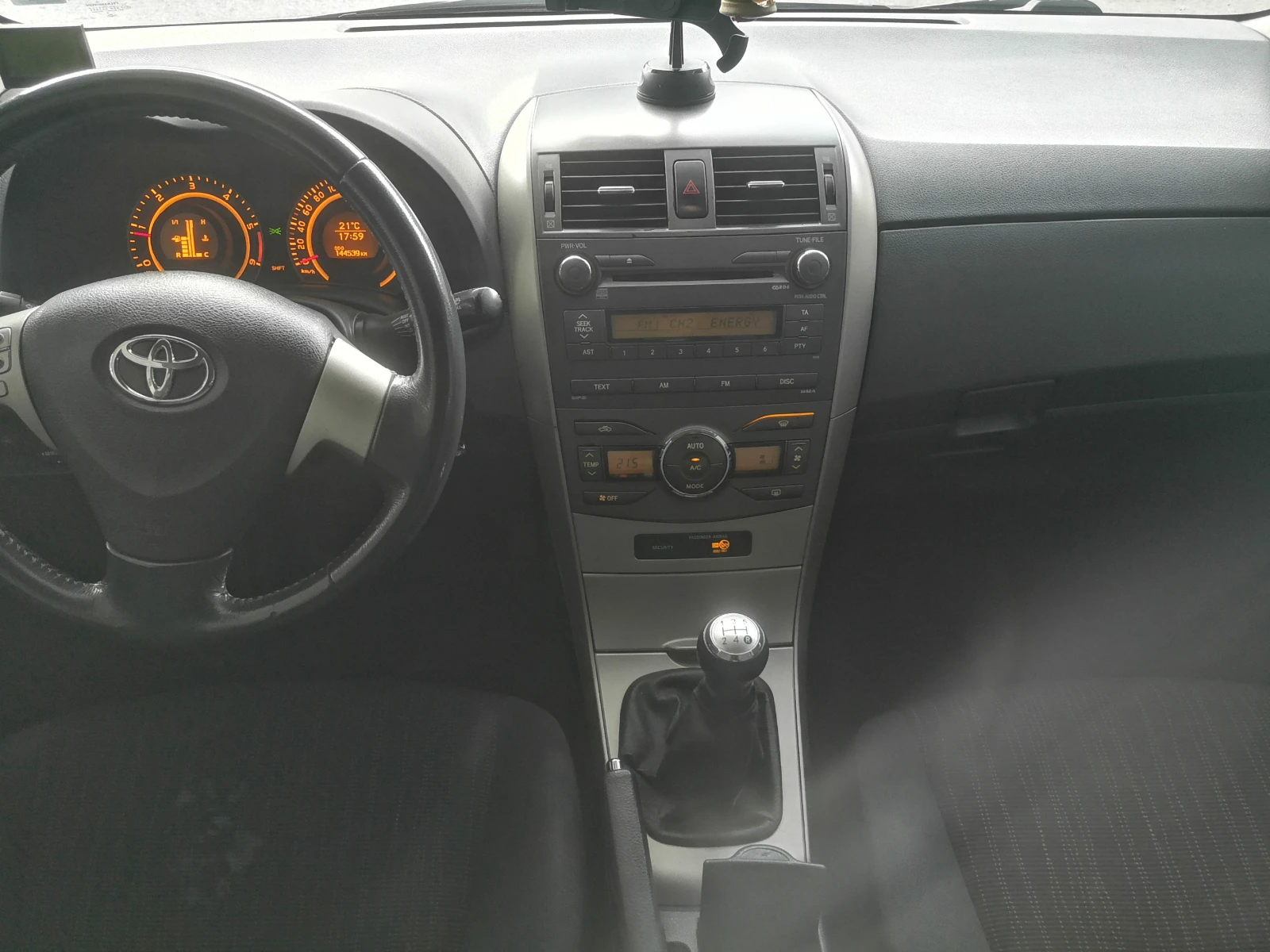 Toyota Corolla D-4D Luna - изображение 8