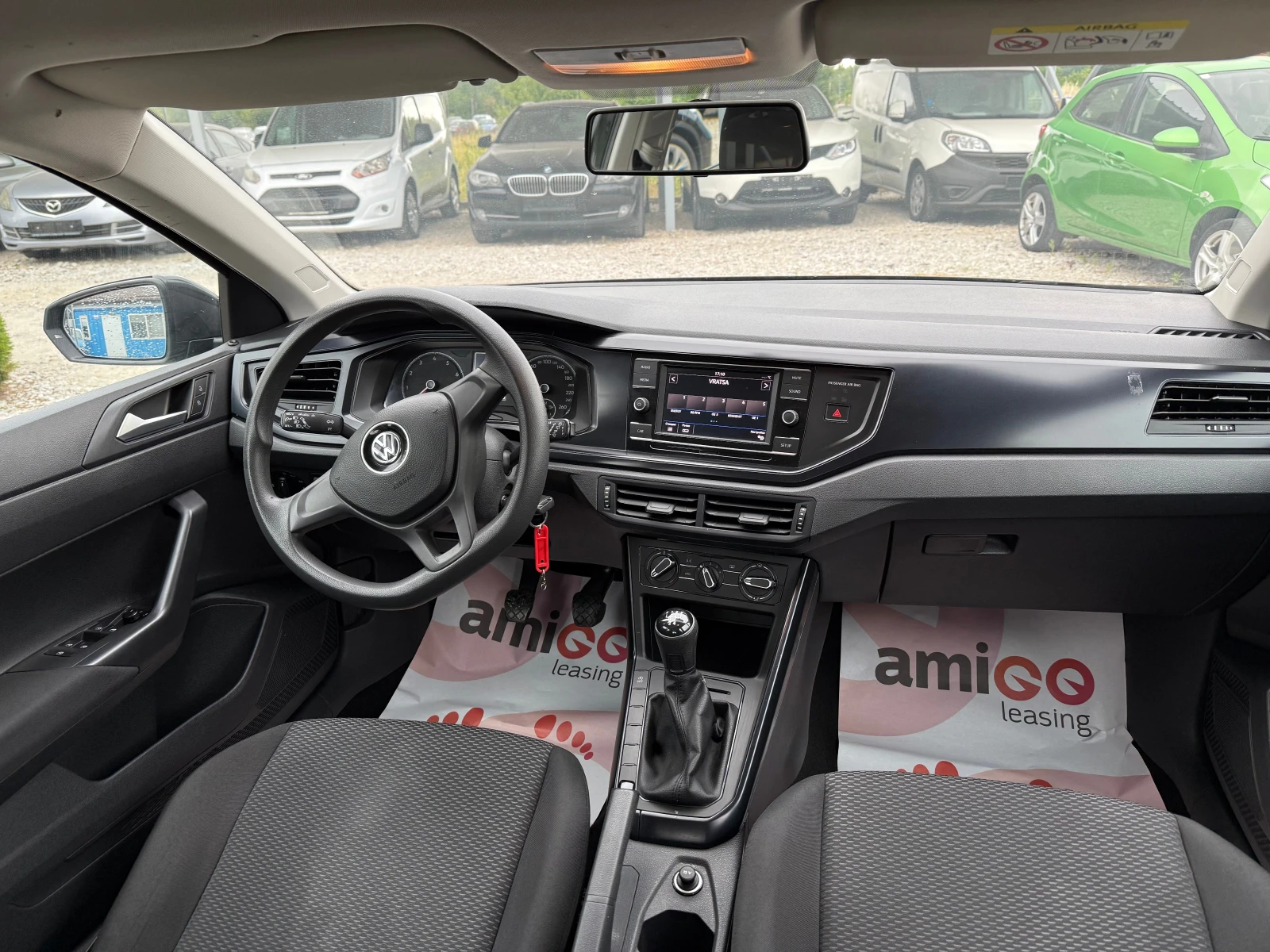VW Polo 1.0 I ЕВРО 6 Б !! РЕАЛНИ 98000 км - изображение 10