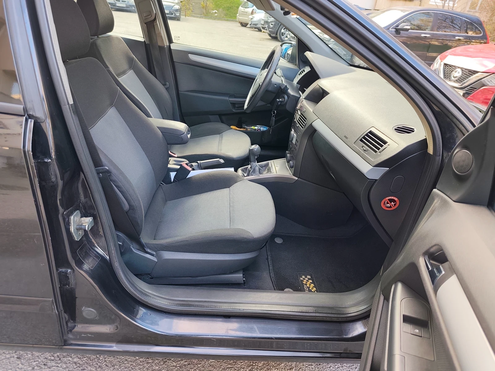 Opel Astra 1.7 CDTI * КЛИМАТРОНИК* !ТОП! - изображение 9