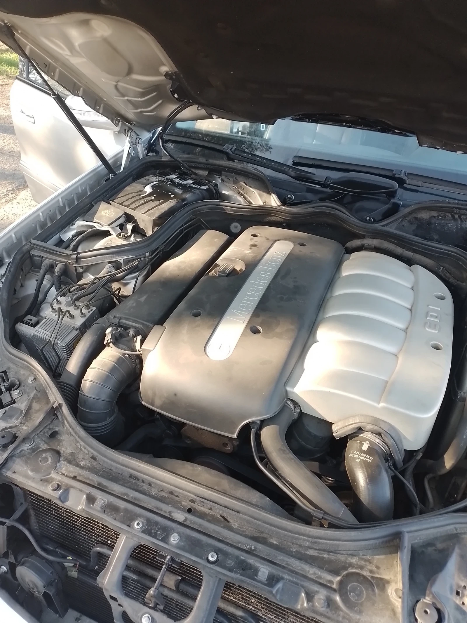 Mercedes-Benz E 270 2.7 CDI Avantgarde  - изображение 8