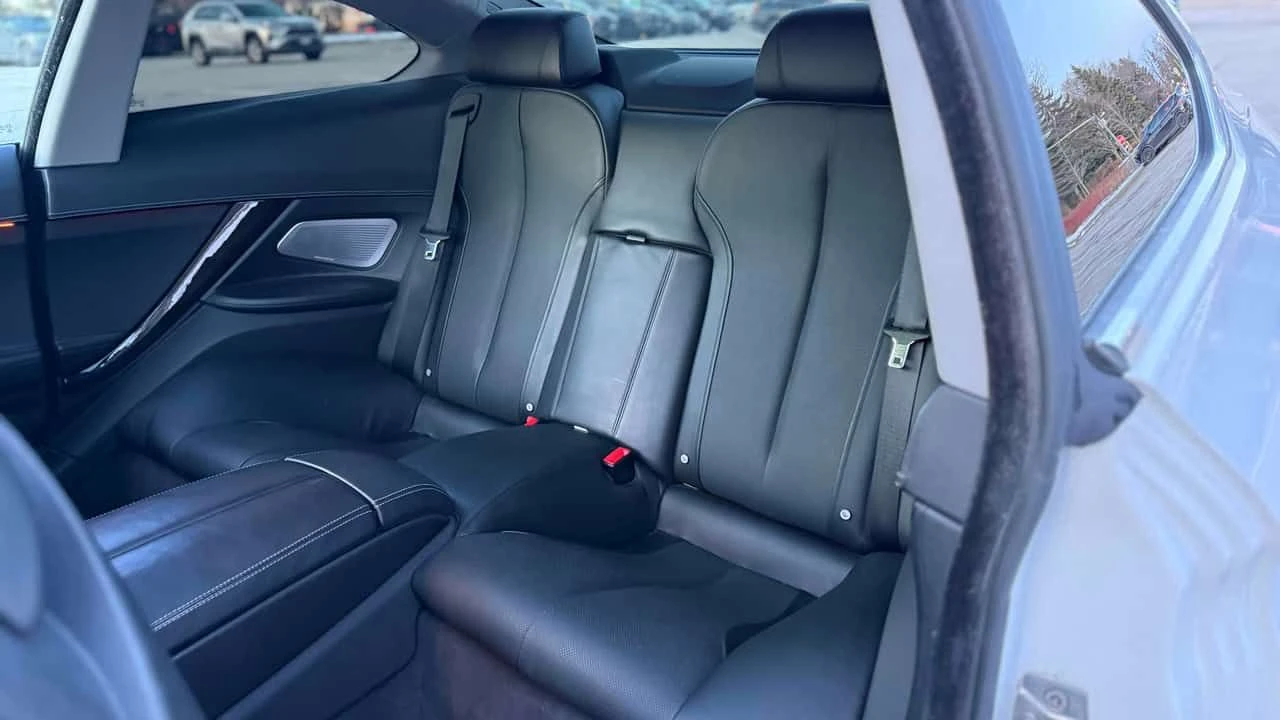 BMW 650 650i xDrive  CARFAX, снимка 10 - Автомобили и джипове - 53867376