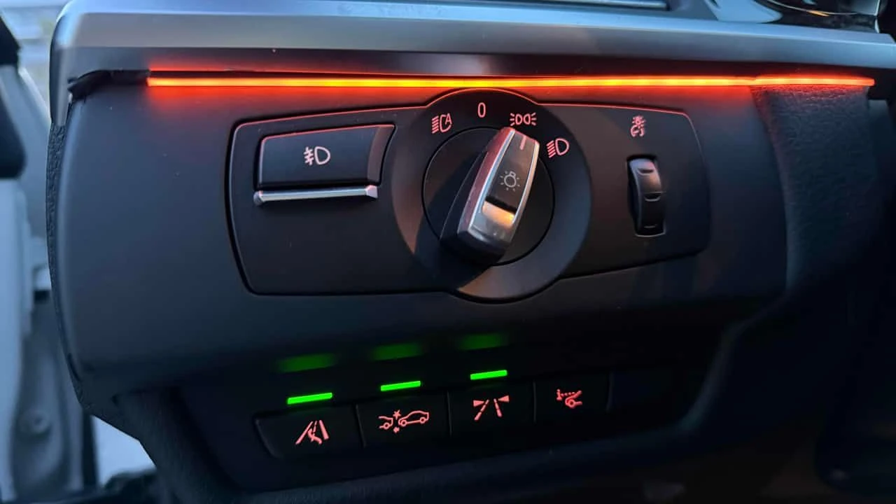 BMW 650 650i xDrive  CARFAX, снимка 11 - Автомобили и джипове - 53867376