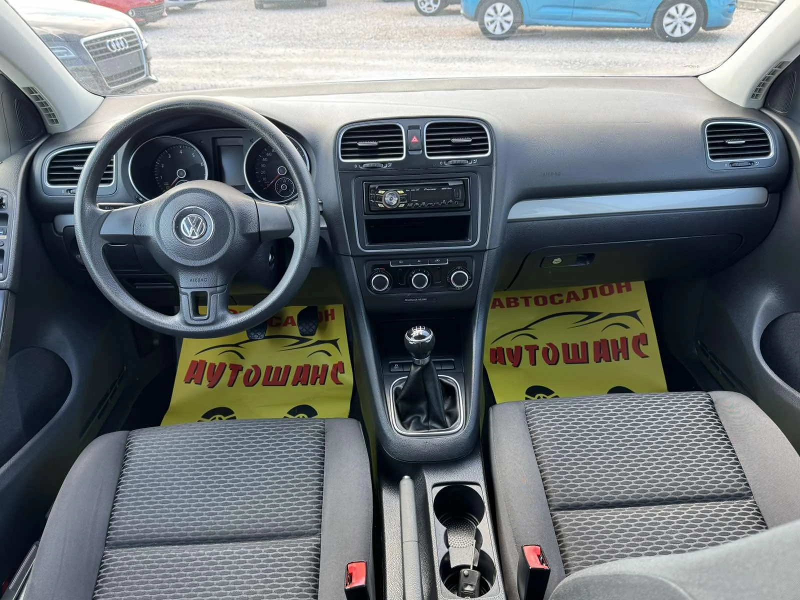 VW Golf 1.4i, снимка 9 - Автомобили и джипове - 54109934