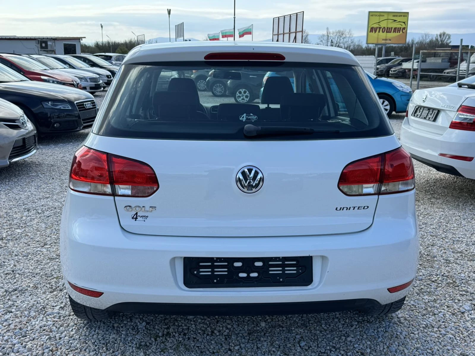 VW Golf 1.4i, снимка 5 - Автомобили и джипове - 54109934