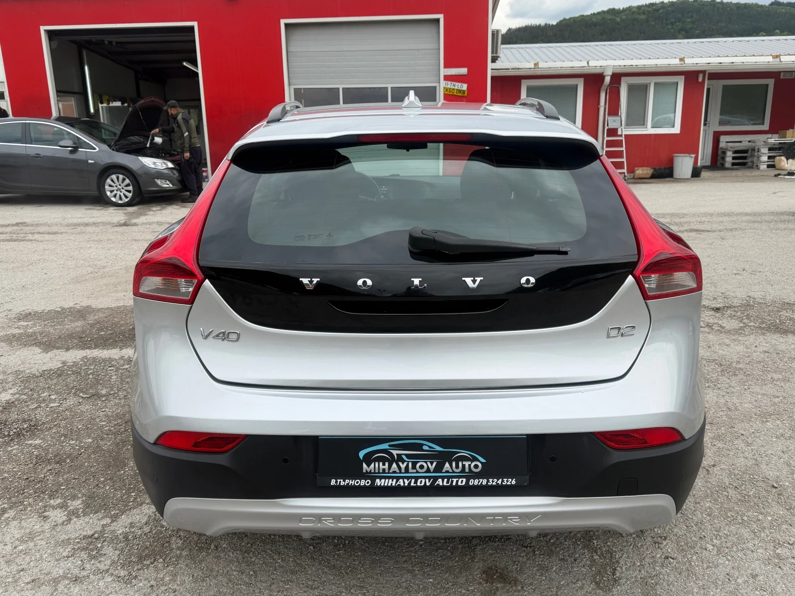 Volvo V40 Cross Country 1.6 D2/ПАРКТРОНИК/ЛЕТИ ДЖ., снимка 4 - Автомобили и джипове - 54382177
