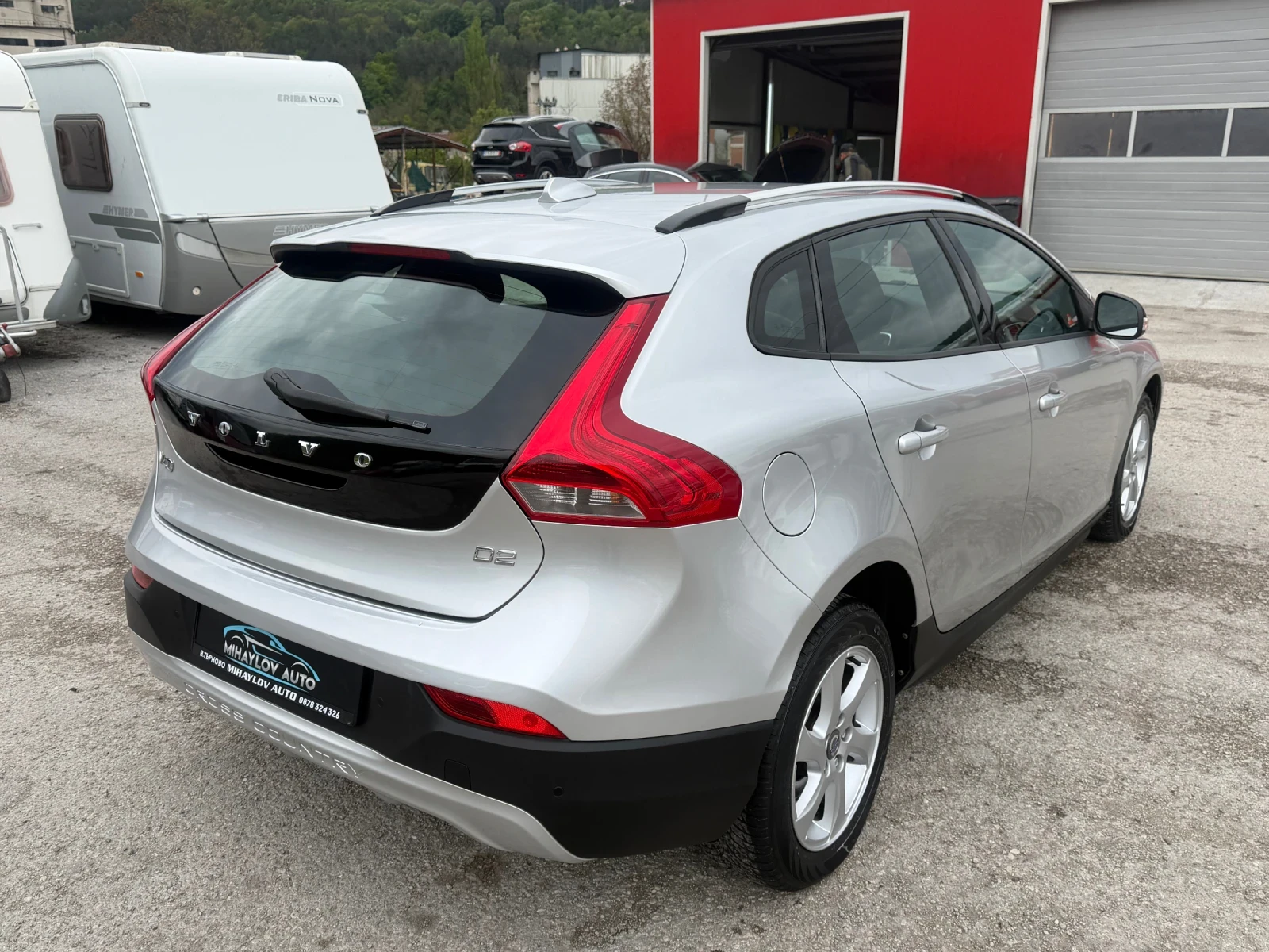 Volvo V40 Cross Country 1.6 D2/ПАРКТРОНИК/ЛЕТИ ДЖ., снимка 3 - Автомобили и джипове - 54382177