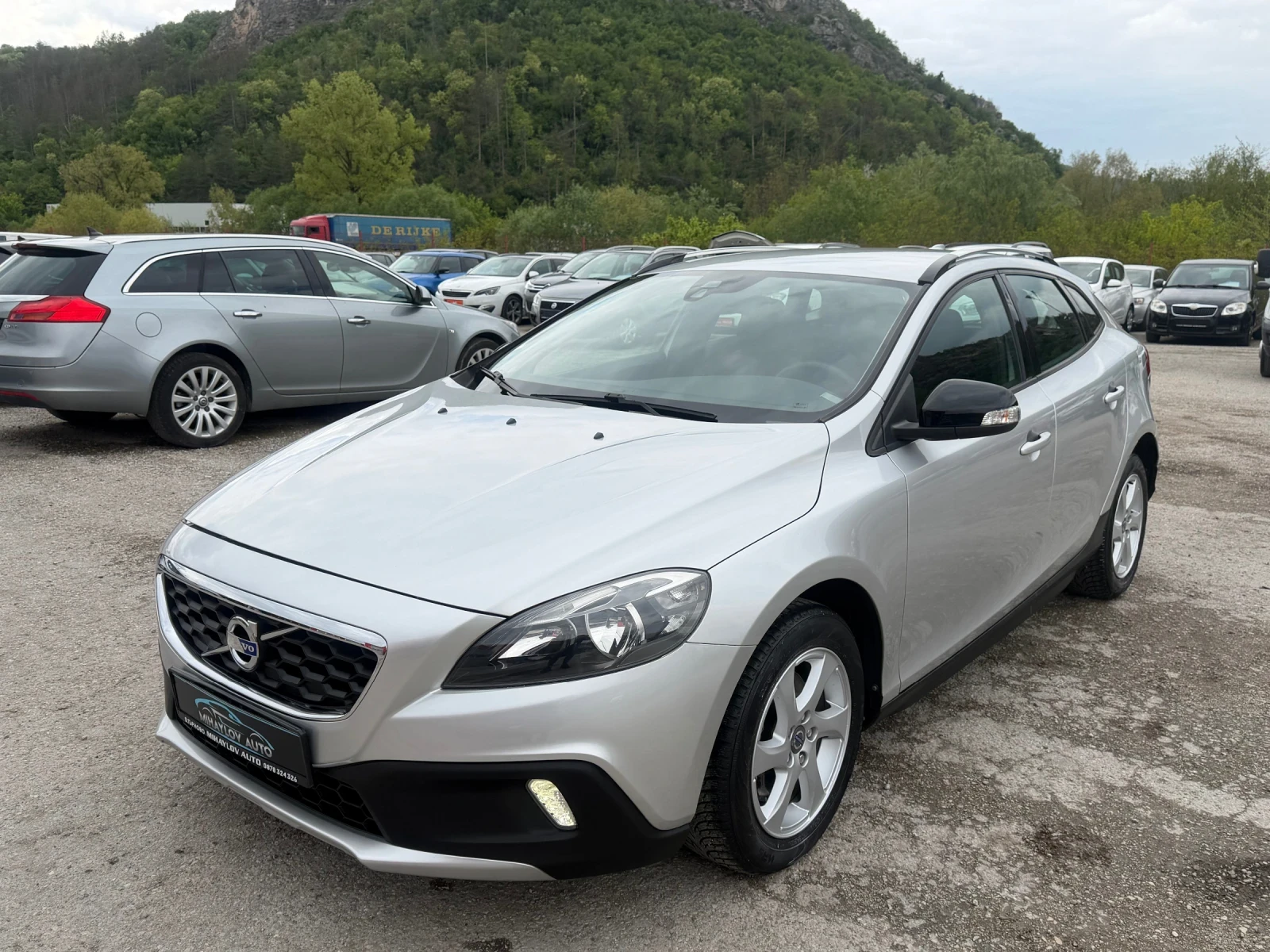 Volvo V40 Cross Country 1.6 D2/ПАРКТРОНИК/ЛЕТИ ДЖ., снимка 7 - Автомобили и джипове - 54382177