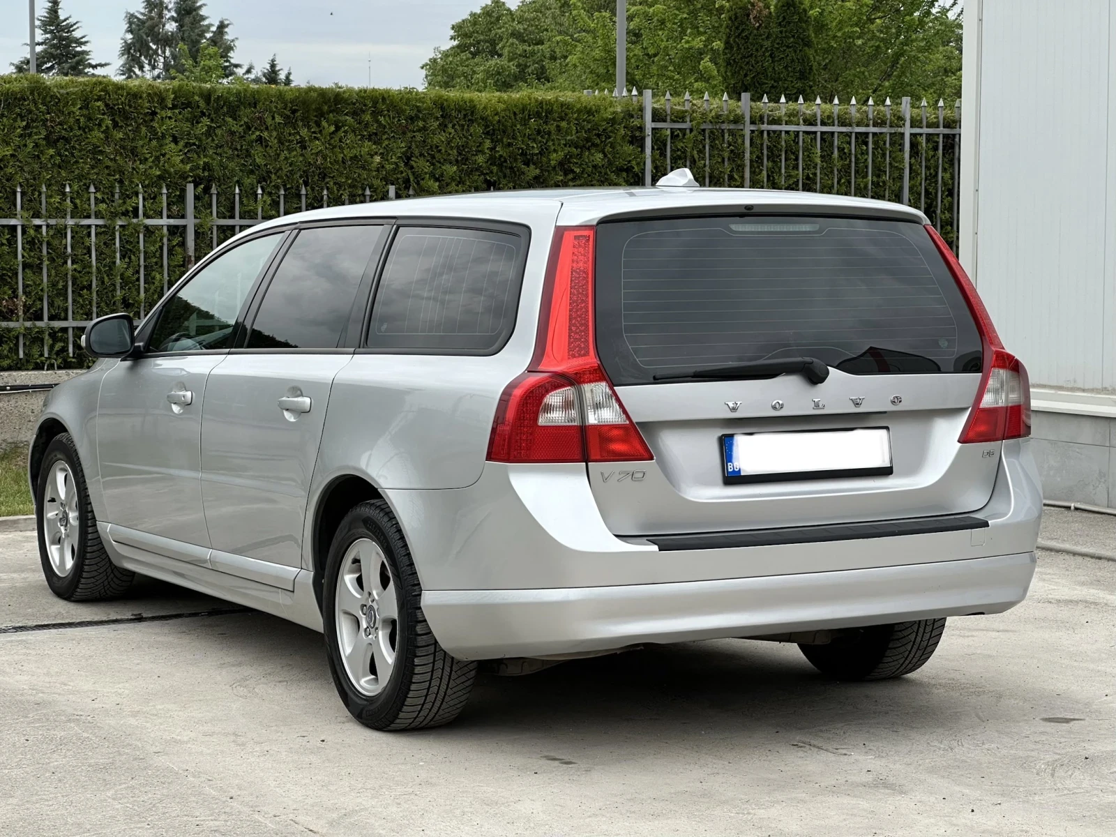 Volvo V70 2.4D Face* Автомат* Регистриран, снимка 4 - Автомобили и джипове - 54465929