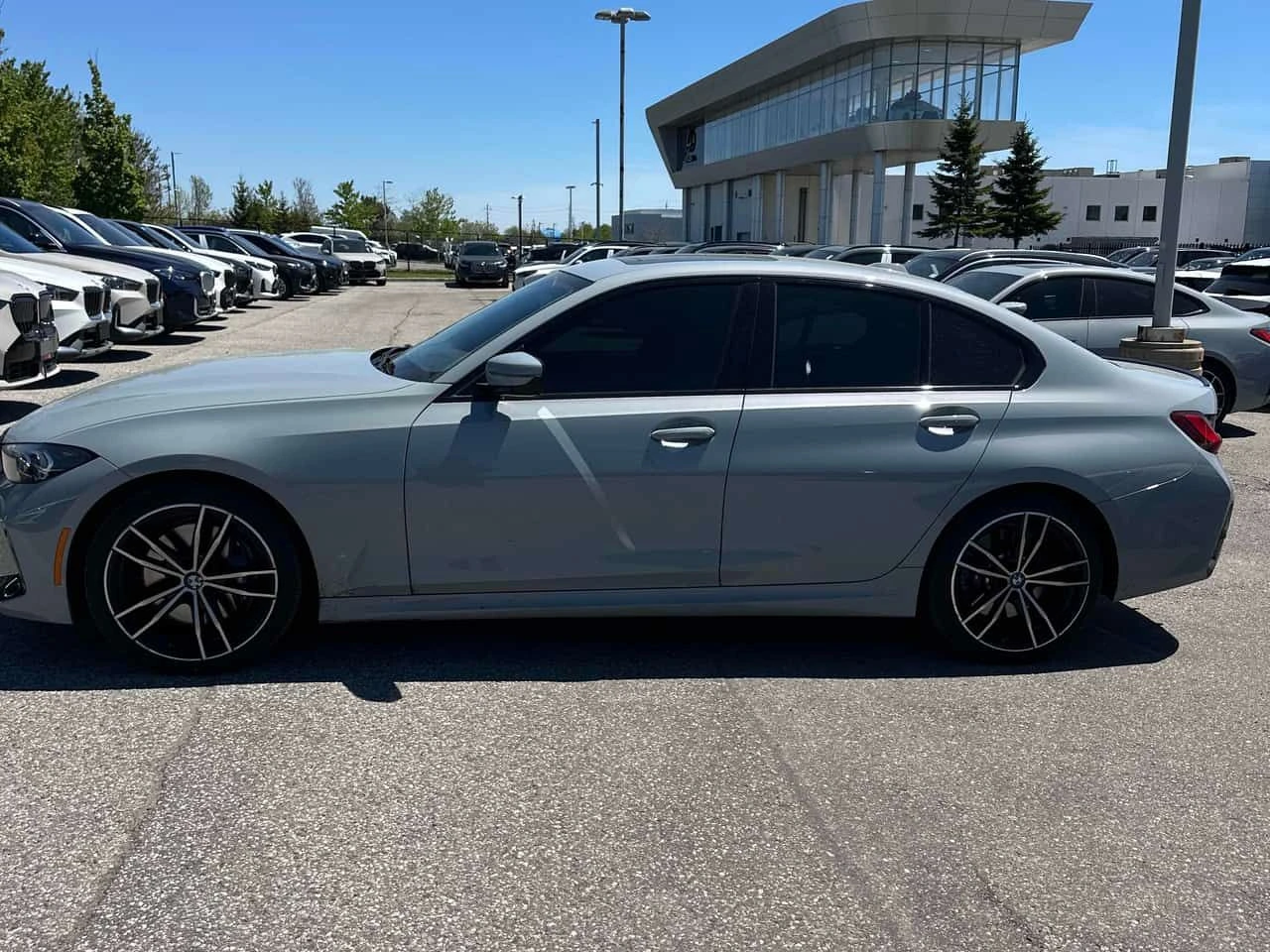 BMW 330 FULL M PACK * ГЛАВНО ПРЕДСТАВИТЕЛСТВО НА BMW* , снимка 3 - Автомобили и джипове - 54635546