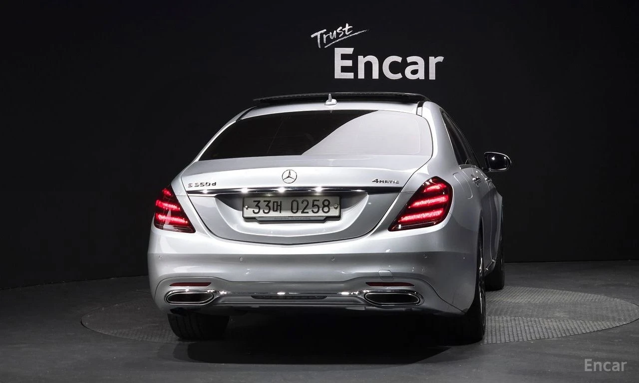 Mercedes-Benz S 350 d 4MATIC* ОБДУХВАНЕ* ПОДГРЕВ* 360 КАМЕРА* НАВИГАЦИ, снимка 2 - Автомобили и джипове - 54750985