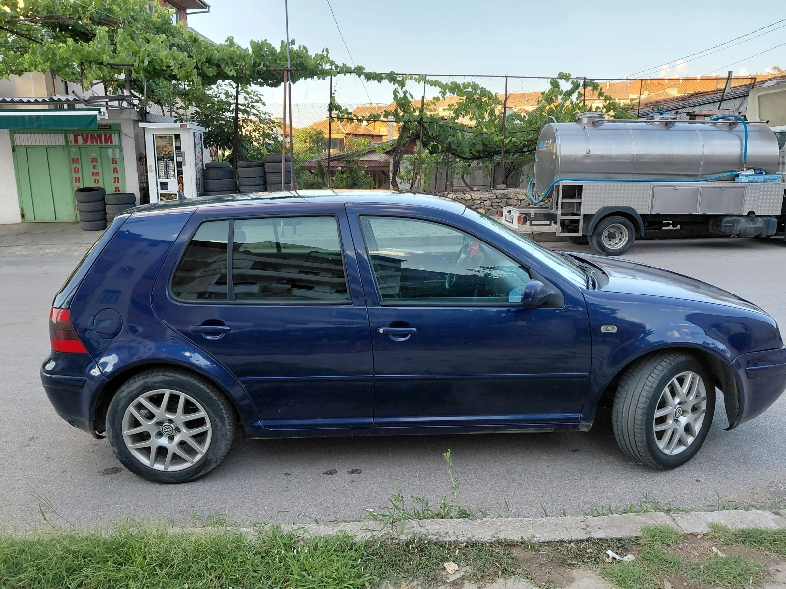 VW Golf 1.6i, снимка 9 - Автомобили и джипове - 55106125