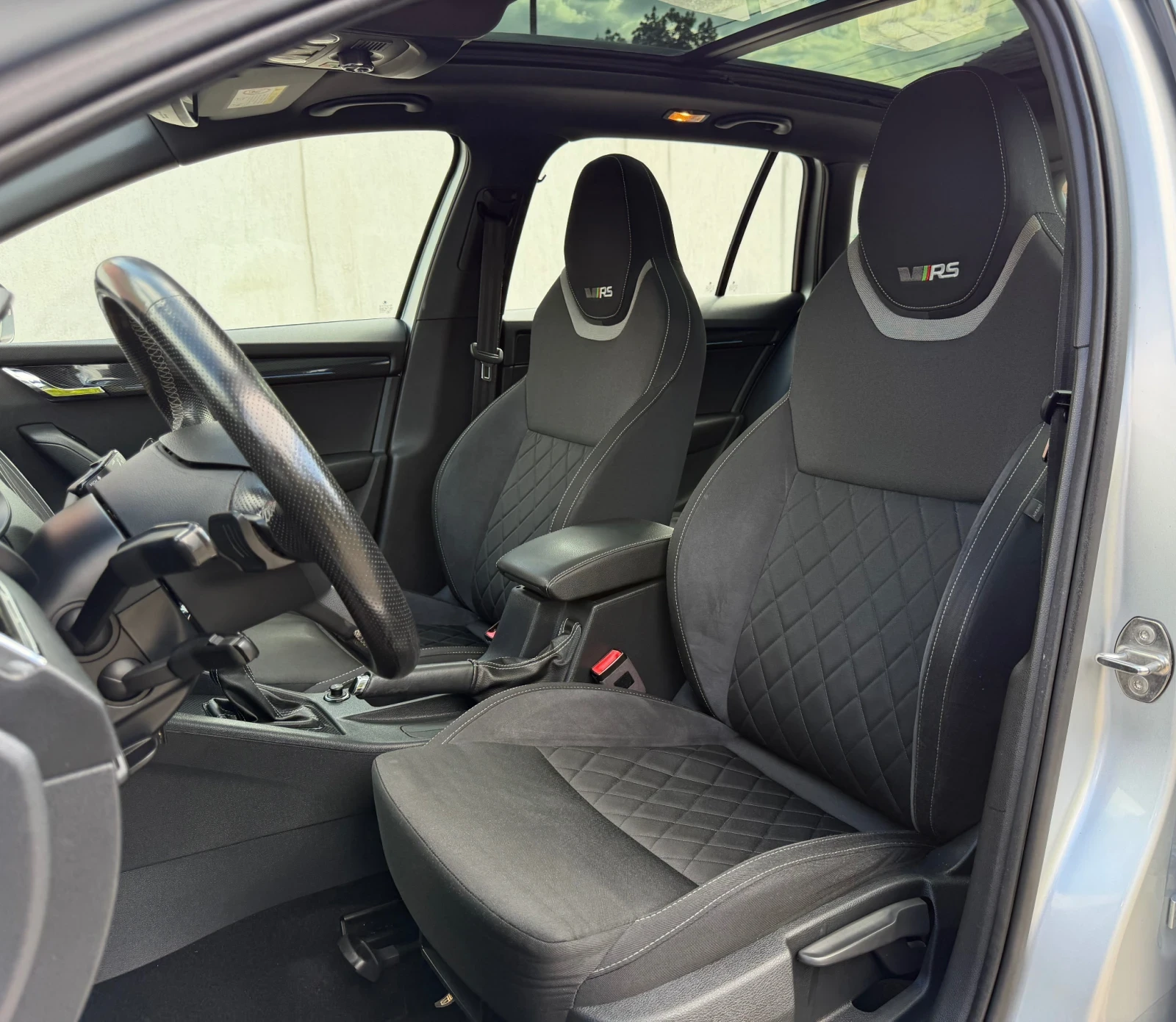 Skoda Octavia 2.0 TDI VRS Внос Швейцария, снимка 16 - Автомобили и джипове - 55164903