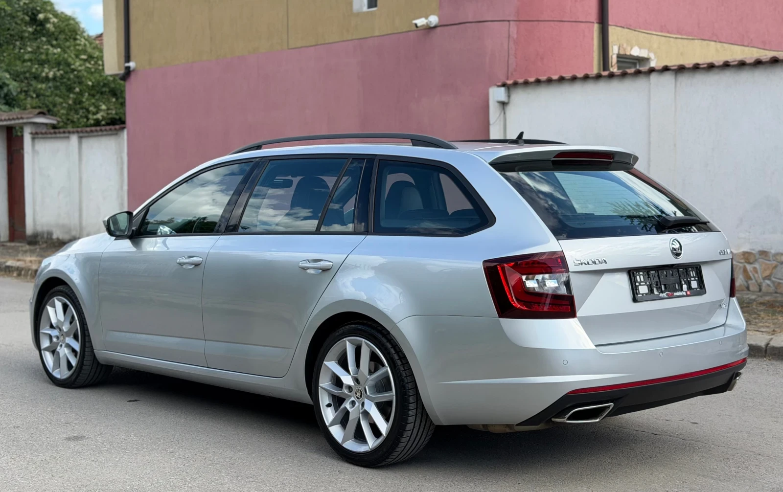 Skoda Octavia 2.0 TDI VRS Внос Швейцария, снимка 4 - Автомобили и джипове - 55164903