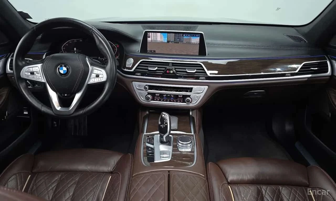 BMW 740 * 740Li xDrive Design Pure Excellence * ТЕЛЕВИЗОРИ, снимка 7 - Автомобили и джипове - 55564877