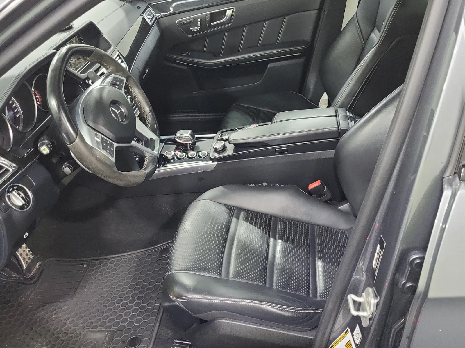 Mercedes-Benz E 63 AMG AMG E 63 S-MODEL* HARMAN KARDON* ОБДУХВАНЕ* CARFAX, снимка 8 - Автомобили и джипове - 56028287