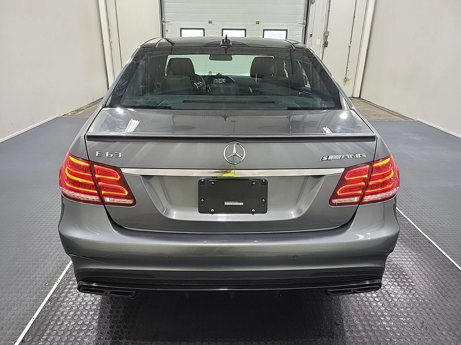 Mercedes-Benz E 63 AMG AMG E 63 S-MODEL* HARMAN KARDON* ОБДУХВАНЕ* CARFAX, снимка 6 - Автомобили и джипове - 56028287