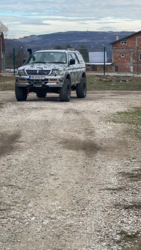 Mitsubishi Pajero sport Бензин с газ , снимка 4