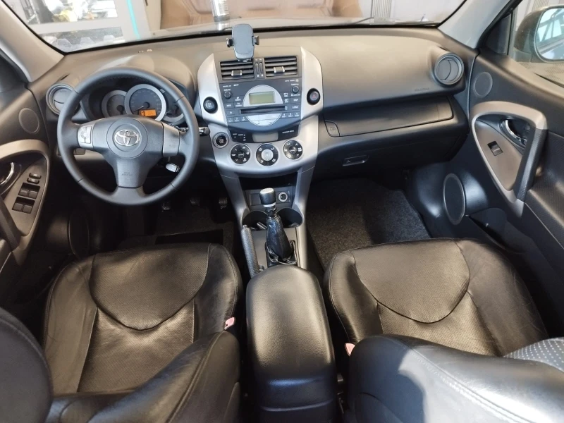 Toyota Rav4 2.2d4d 136kc, снимка 8 - Автомобили и джипове - 49595857