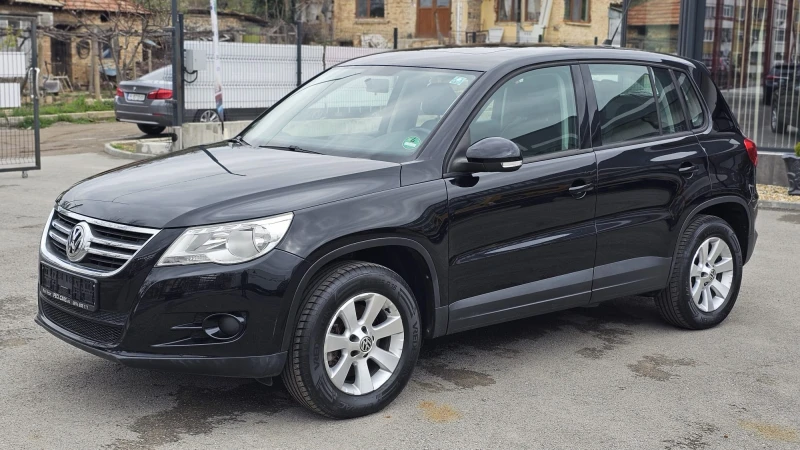 VW Tiguan 1.4T 4x4 6SP-РЕАЛНИ КМ-ДОПЪЛНИТЕЛНИ ДЖАНТИ-ЛИЗИНГ, снимка 3 - Автомобили и джипове - 49822561