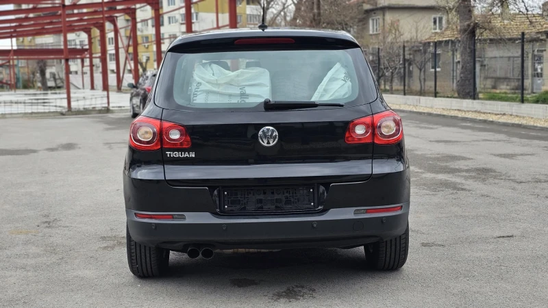 VW Tiguan 1.4T 4x4 6SP-РЕАЛНИ КМ-ДОПЪЛНИТЕЛНИ ДЖАНТИ-ЛИЗИНГ, снимка 5 - Автомобили и джипове - 49822561
