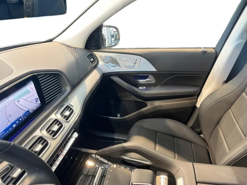 Mercedes-Benz GLE 350 de/AMG/4-MATIC/FACELIFT/BURM/PANO/360/AIRMATIC/, снимка 10 - Автомобили и джипове - 51567971