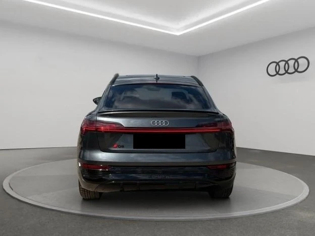 Audi Q8 50 E-TRON/SPORTBACK/S-LINE/PANO/B&O/PANO/LIFT/ - изображение 5
