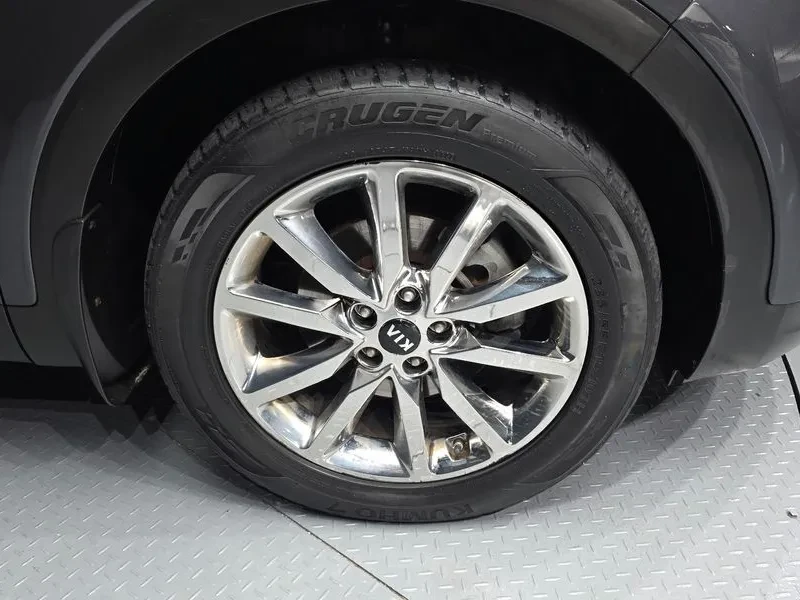 Kia Sorento 2.2 CRDI 4WD, снимка 5 - Автомобили и джипове - 54265430