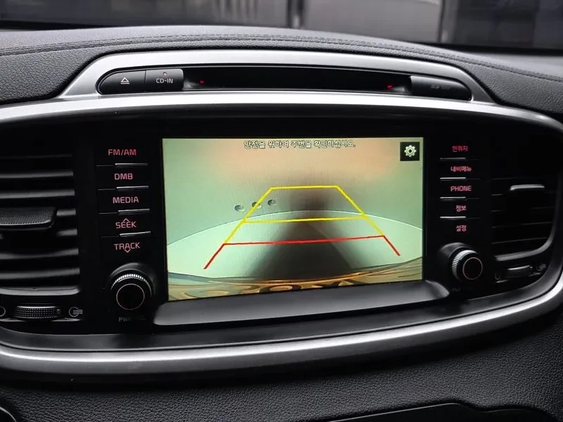 Kia Sorento 2.2 CRDI 4WD, снимка 15 - Автомобили и джипове - 54265430