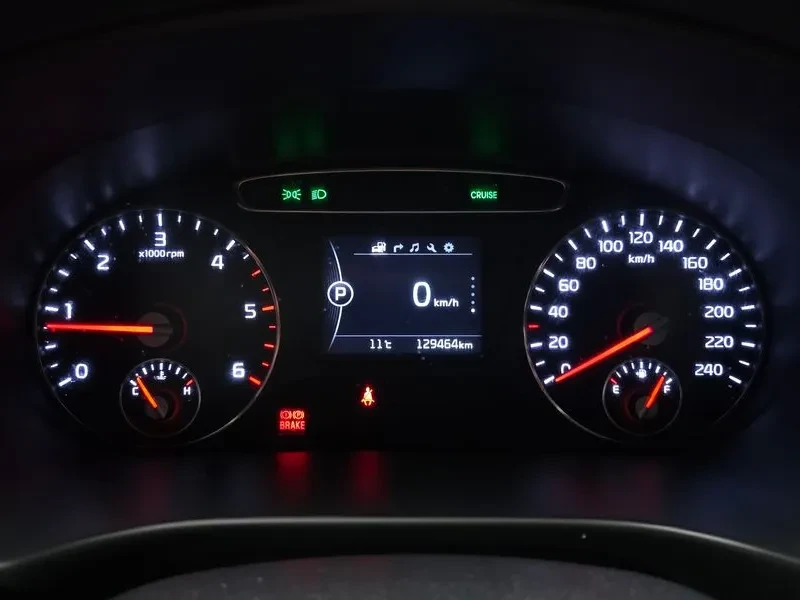 Kia Sorento 2.2 CRDI 4WD, снимка 8 - Автомобили и джипове - 54265430