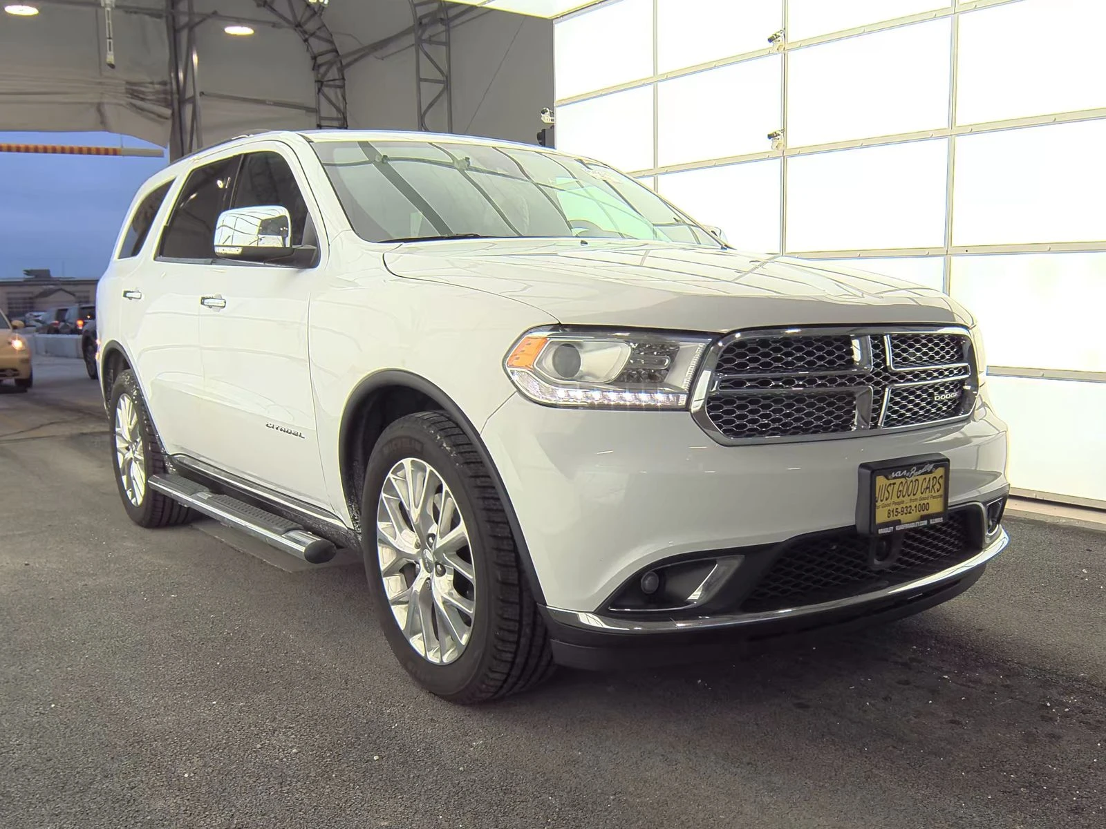 Dodge Durango Citadel/5.7 HEMI/ПОДГРЕВ/ОБДУХВАНЕ/ТВ/КАМЕРА/ - изображение 2
