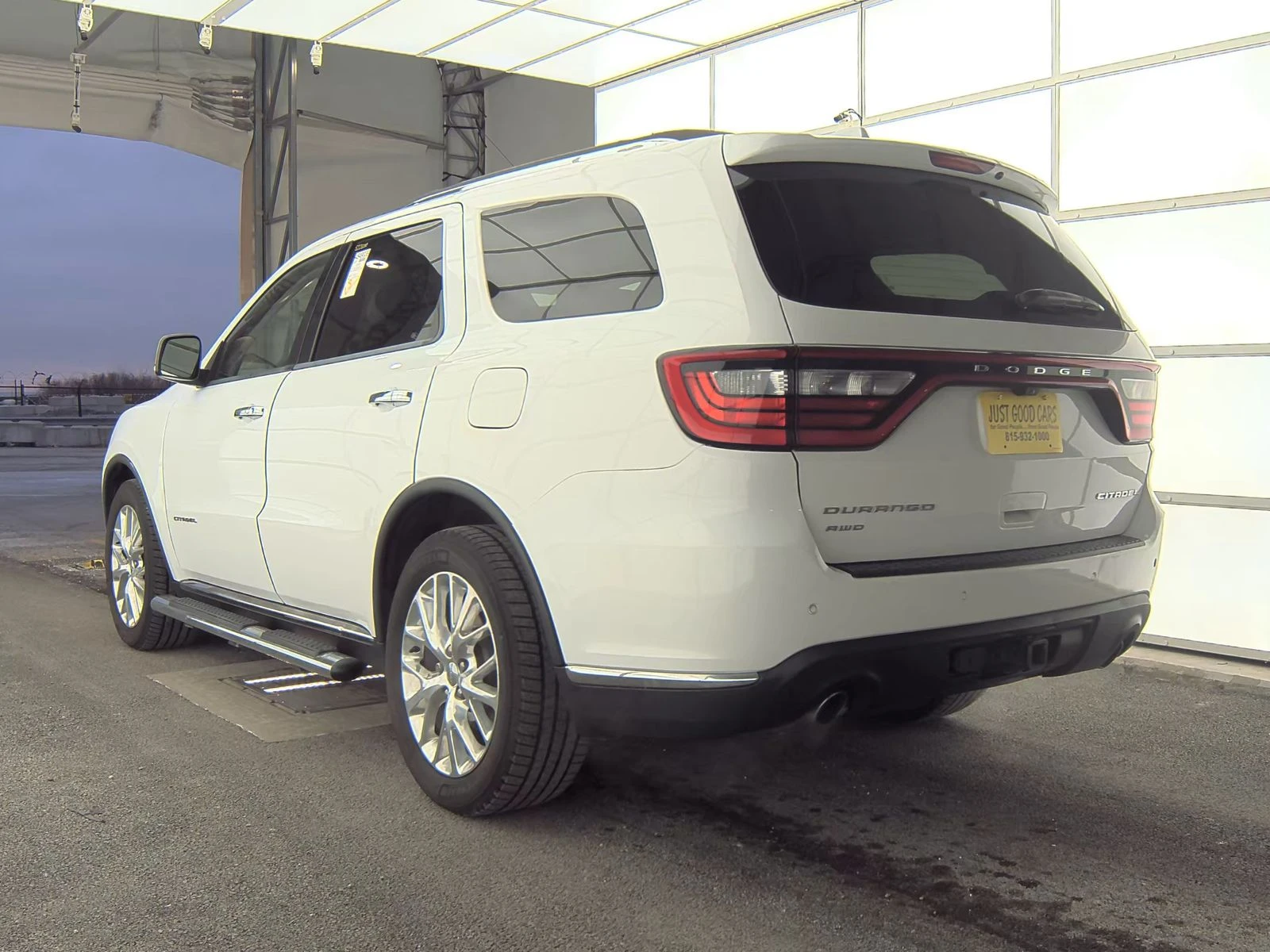 Dodge Durango Citadel/5.7 HEMI/ПОДГРЕВ/ОБДУХВАНЕ/ТВ/КАМЕРА/ - изображение 6