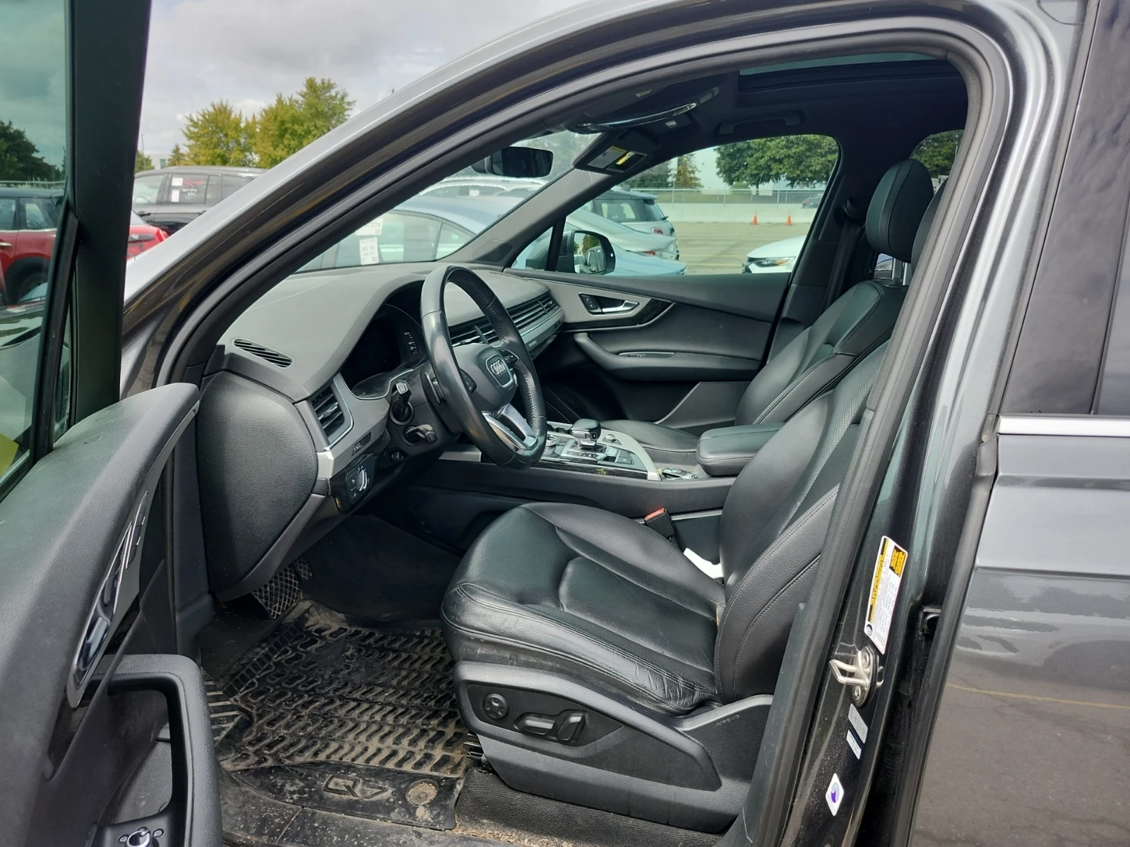 Audi Q7 TECHNIK * CARFAX * АвтоКредит * Цена до България*  - изображение 7