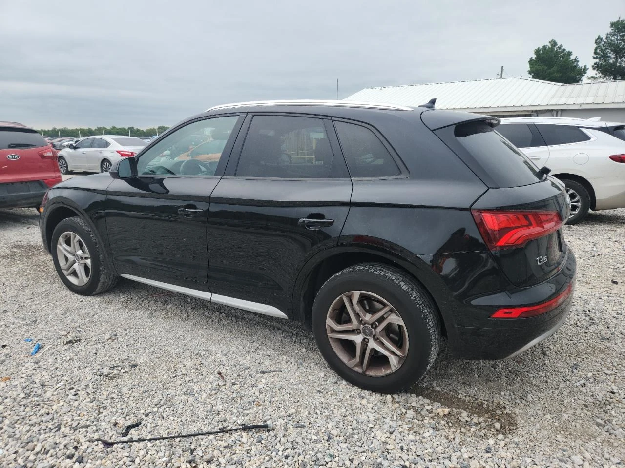 Audi Q5 Premium - изображение 4