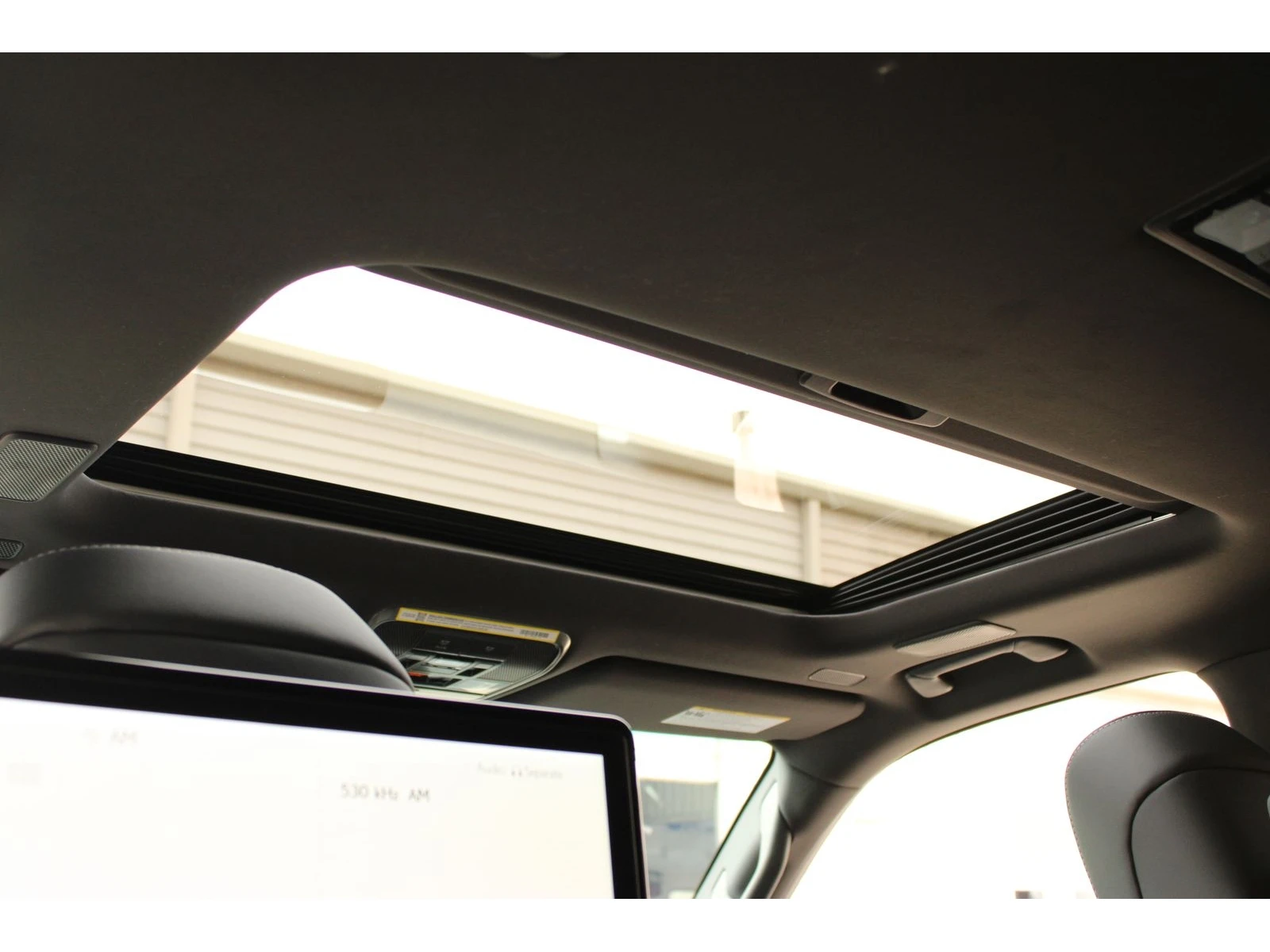 Lexus LX 700h Luxury, , Soft Close,    27 | Mobile.bg   11