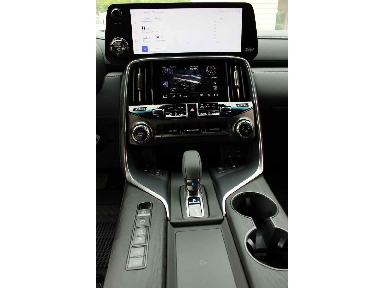 Lexus LX 700h Luxury, Монитори, Soft Close, Месечна вноска от 27 - изображение 7