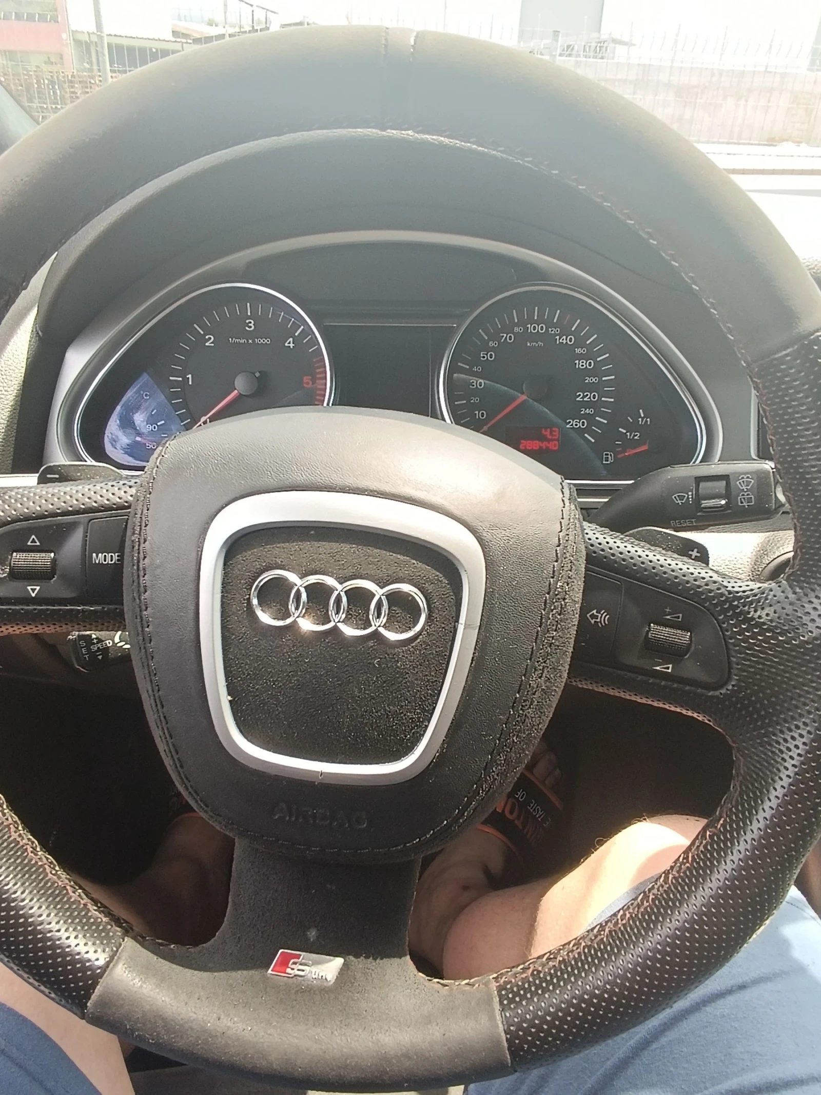 Audi Q7 S-LINE Face - изображение 9