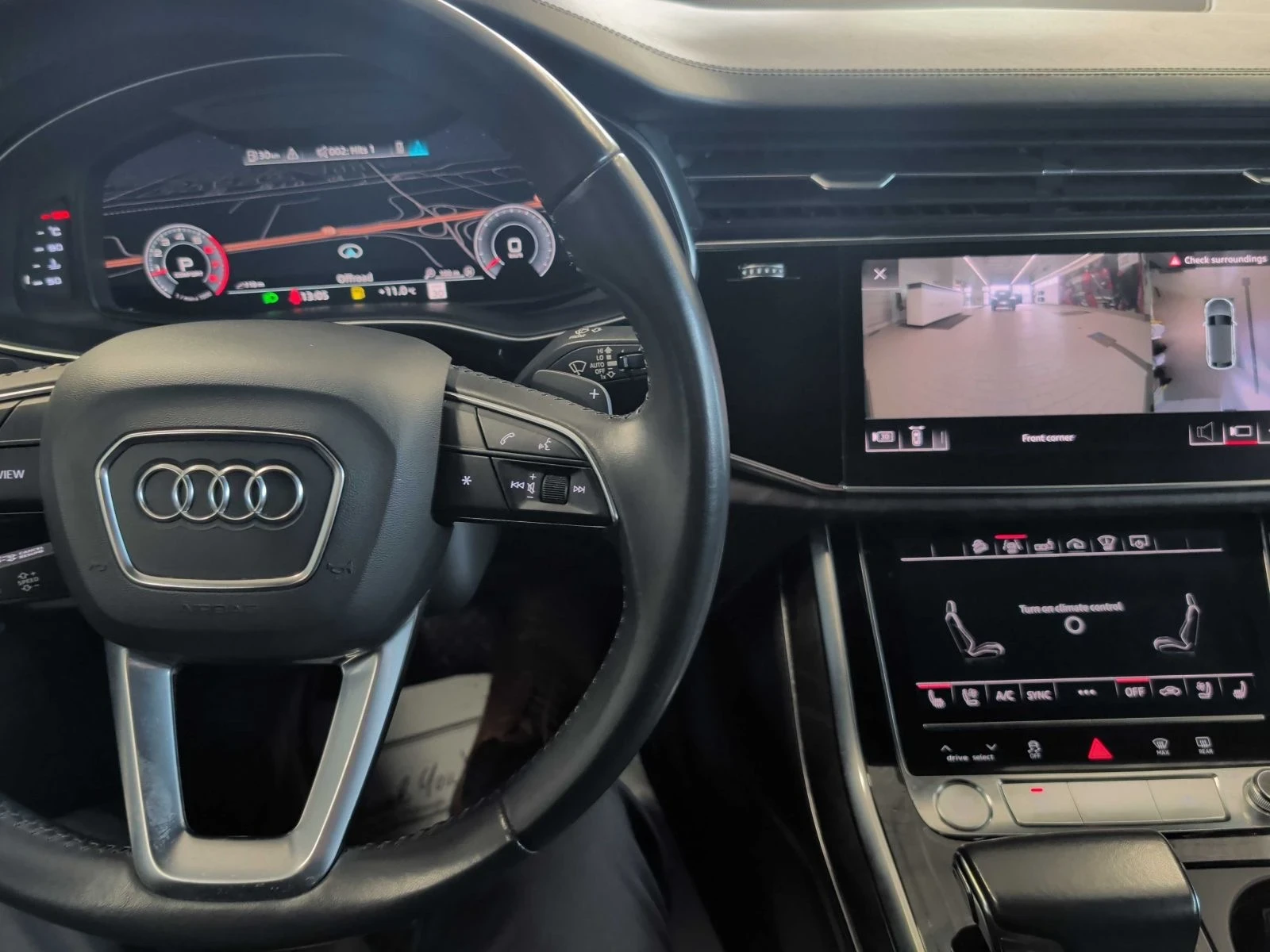 Audi Q8 Technik* S-Line* Distronic* 360View* CarPlay* Обду, снимка 7 - Автомобили и джипове - 53947527
