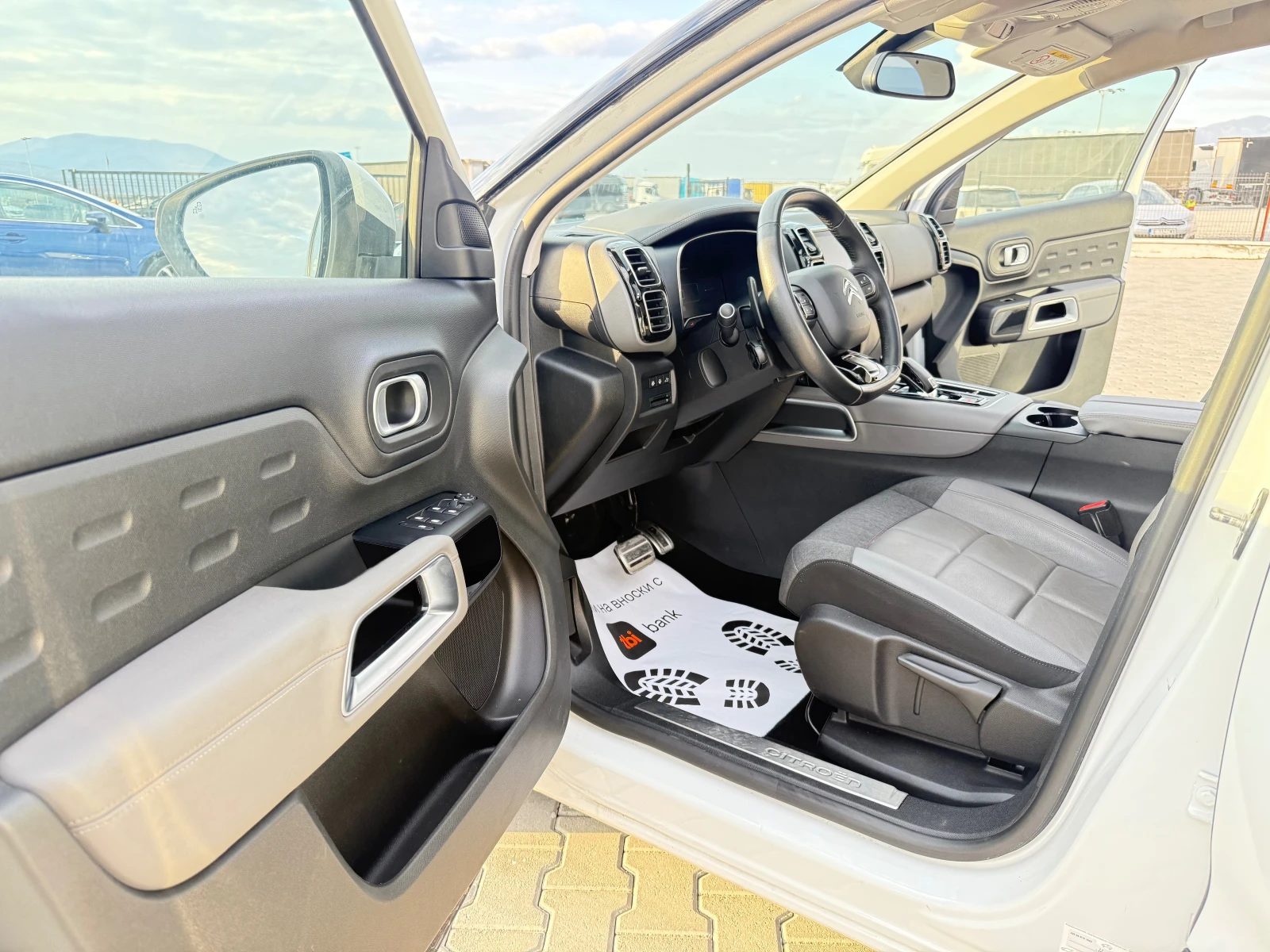 Citroen C5 Aircross 2.0HDI 180 ks Собствен лизинг !!!, снимка 9 - Автомобили и джипове - 53994296