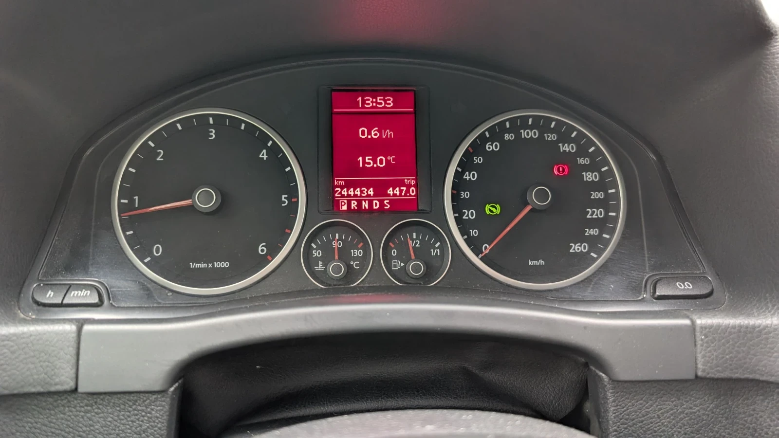 VW Tiguan R-line, снимка 10 - Автомобили и джипове - 54891523