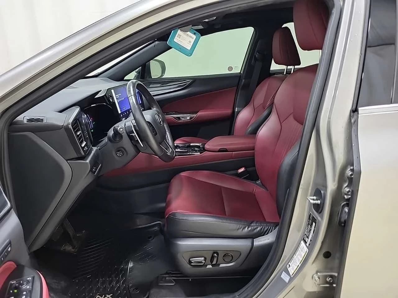 Lexus NX * 350H * АВТОКРЕДИТ БЕЗ ПЪРВОНАЧАЛНА ВНОСКА* , снимка 5 - Автомобили и джипове - 54776679