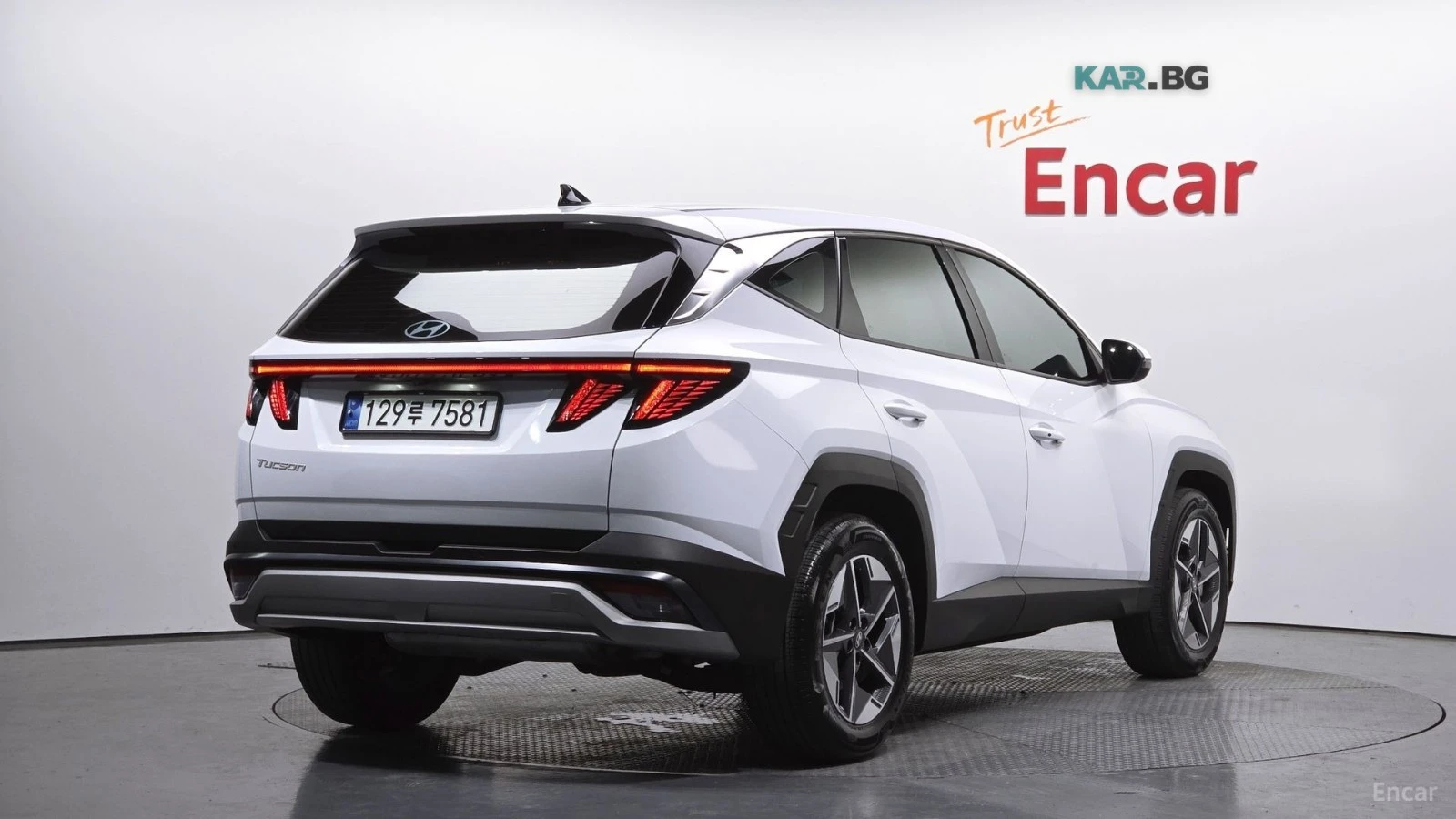 Hyundai Tucson ПОДГРЕВ* ОБДУХВАНЕ* КАМЕРА* KEYLESS* , снимка 3 - Автомобили и джипове - 55312003