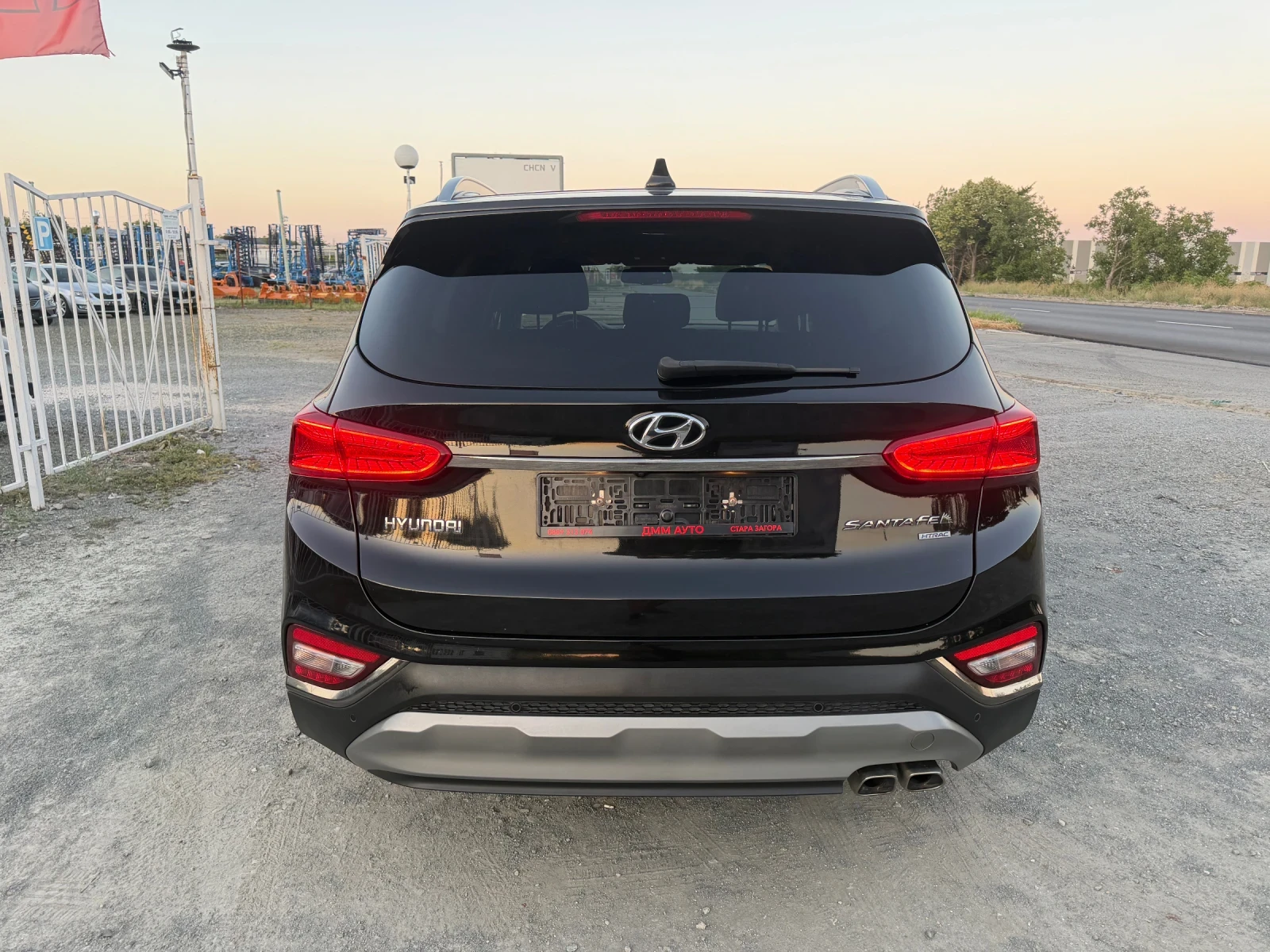 Hyundai Santa fe PREMIUM / 4X4 / МАСАЖ / 360 КАМЕРА / ОБДУХВАНЕ , снимка 6 - Автомобили и джипове - 55505166