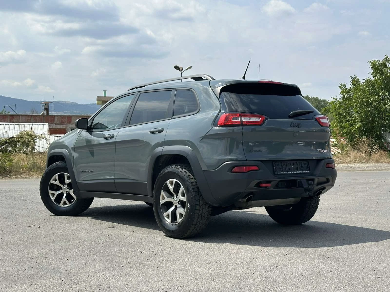 Jeep Cherokee 3.2 V6 Trailhawk 4X4, снимка 6 - Автомобили и джипове - 55691523
