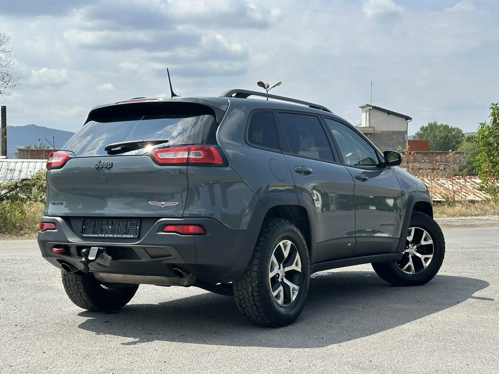 Jeep Cherokee 3.2 V6 Trailhawk 4X4, снимка 4 - Автомобили и джипове - 55691523