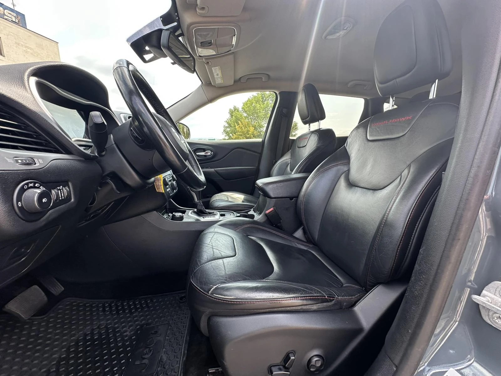 Jeep Cherokee 3.2 V6 Trailhawk 4X4, снимка 8 - Автомобили и джипове - 55691523