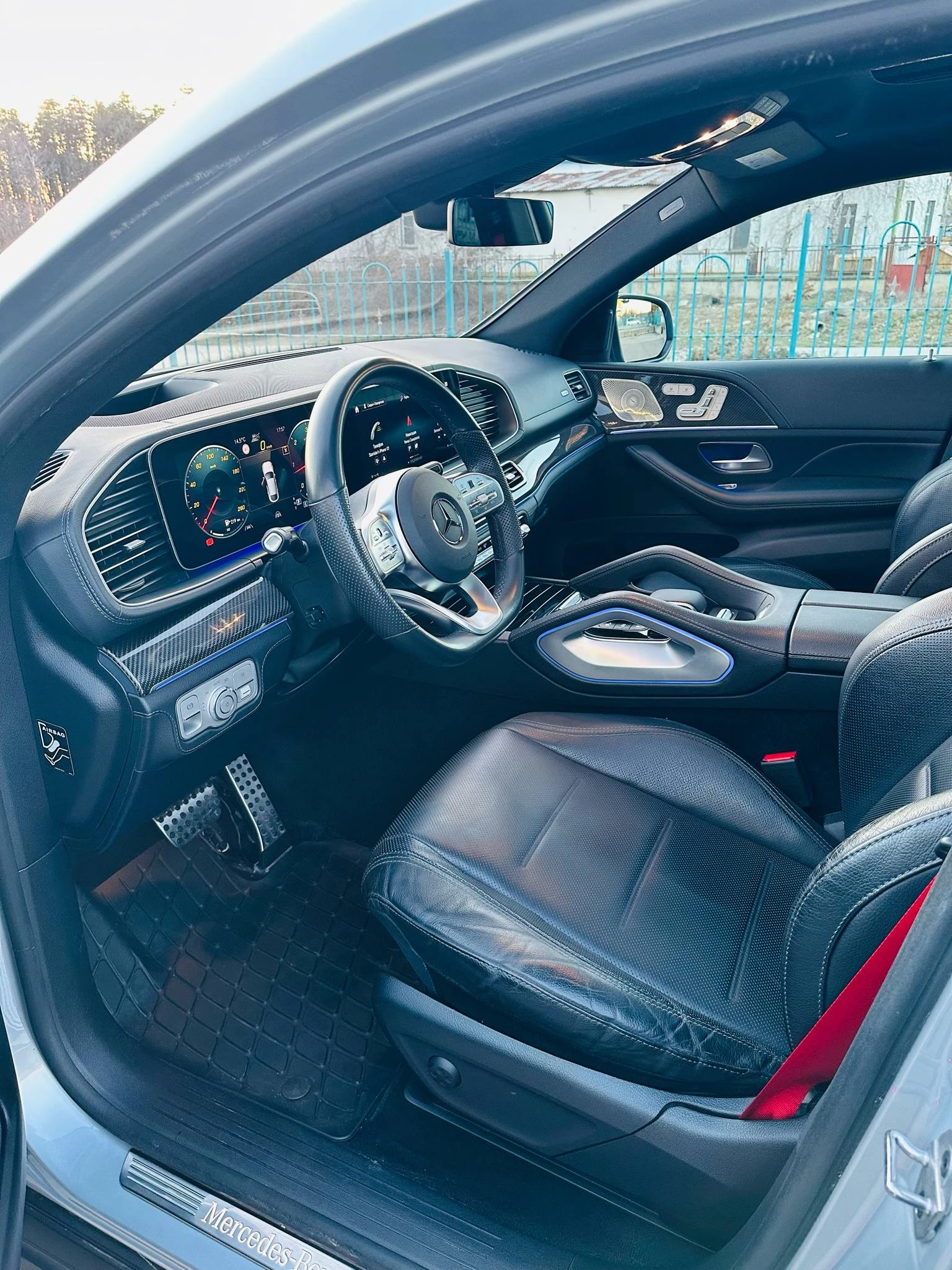 Mercedes-Benz GLE 400 d Coupe 4MATIC AMG, снимка 7 - Автомобили и джипове - 56183350