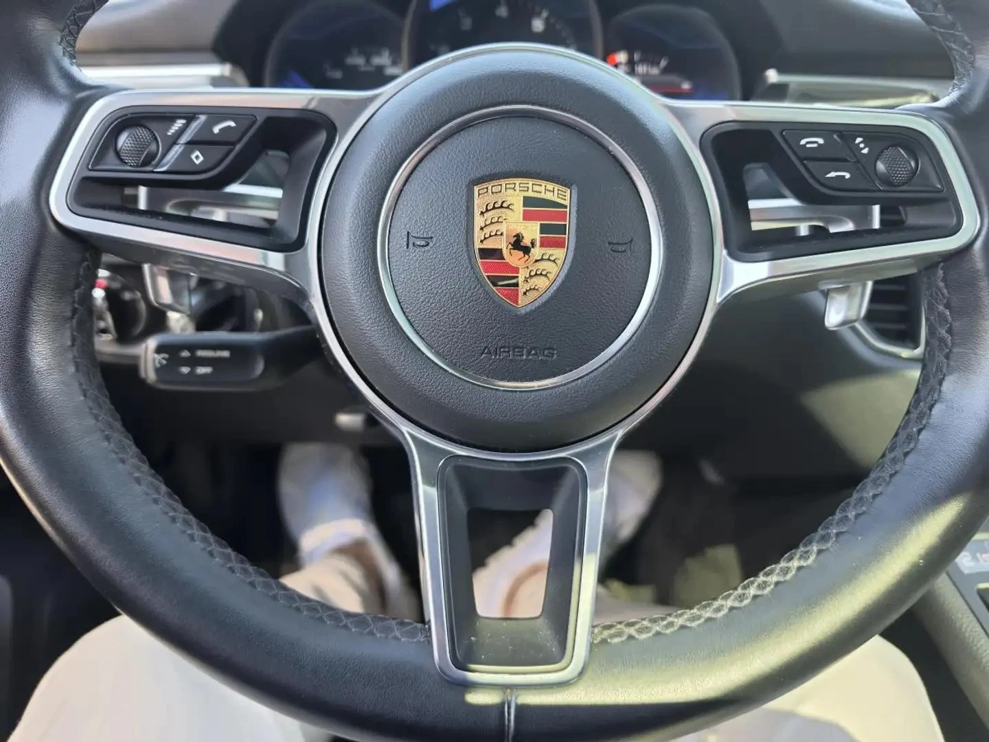 Porsche Macan GTS* 2018* MATRIX* BOSE* PANO* КРАЙНА ЦЕНА, снимка 8 - Автомобили и джипове - 56239304